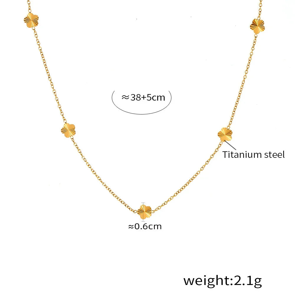 Elegant Golden Flower Stainless Steel Charm Necklace 18K Gold Plated Waterproof Non-Tarnish High Polished Jewelry for Women Gift